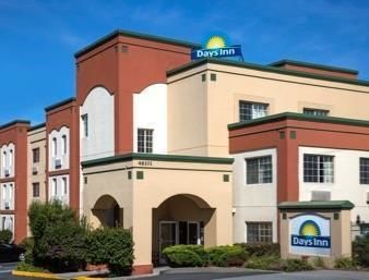 Days Inn By Wyndham Фримонт Екстериор снимка